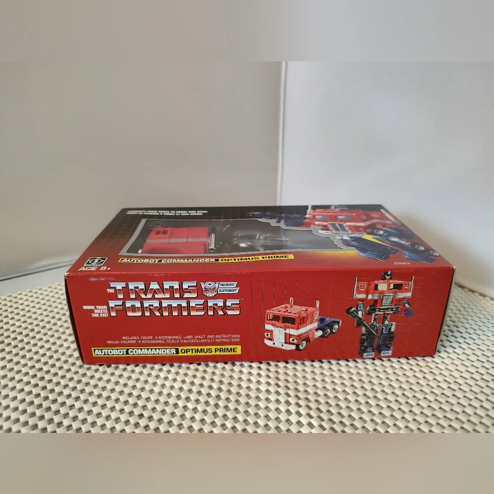 Hasbro transformers autobot